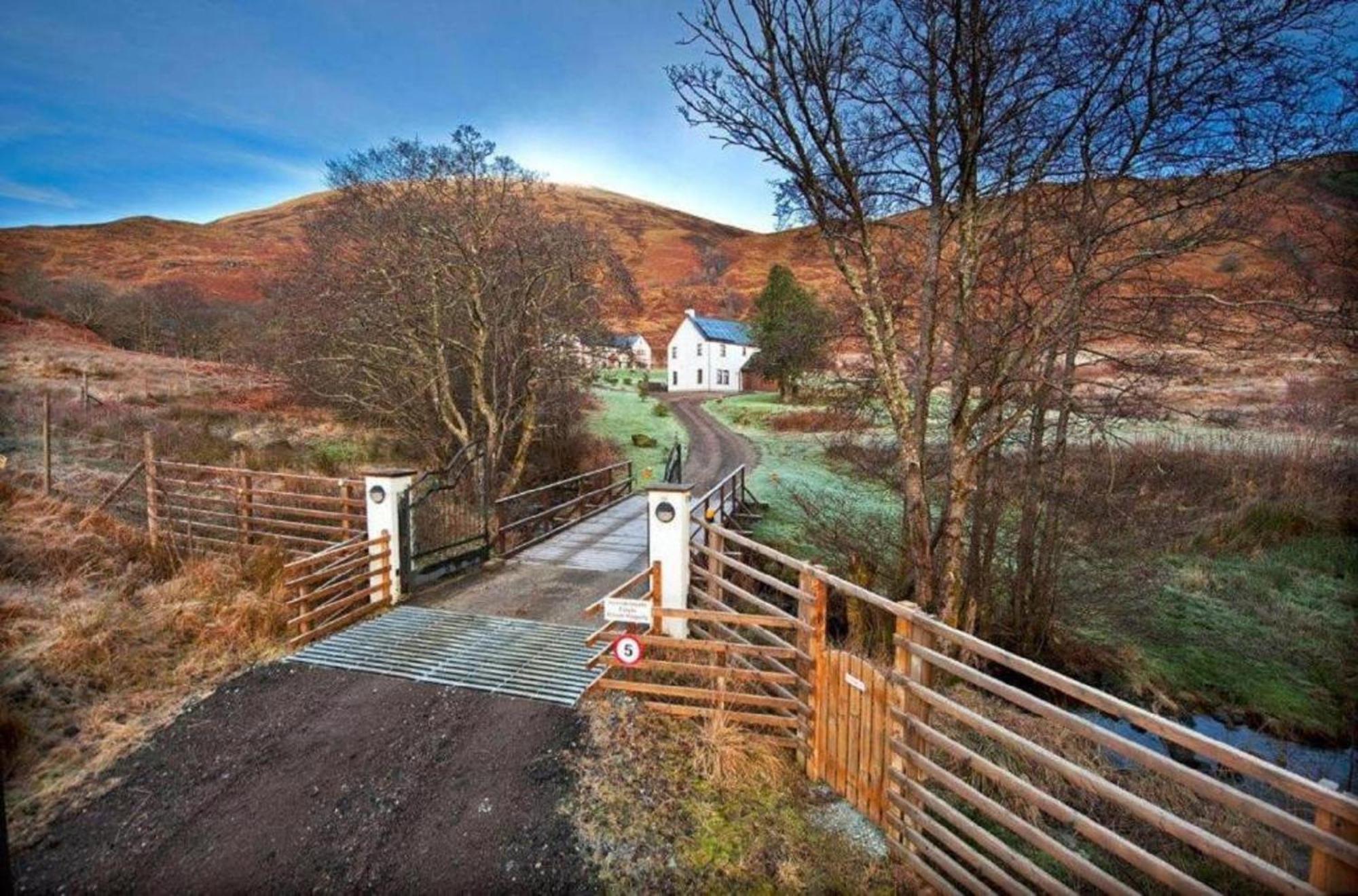 Inverskilavulin Estate Lodges ฟอร์ตวิลเลียม ภายนอก รูปภาพ